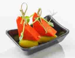 Канапе с оливками и сыром Pesto Rosso