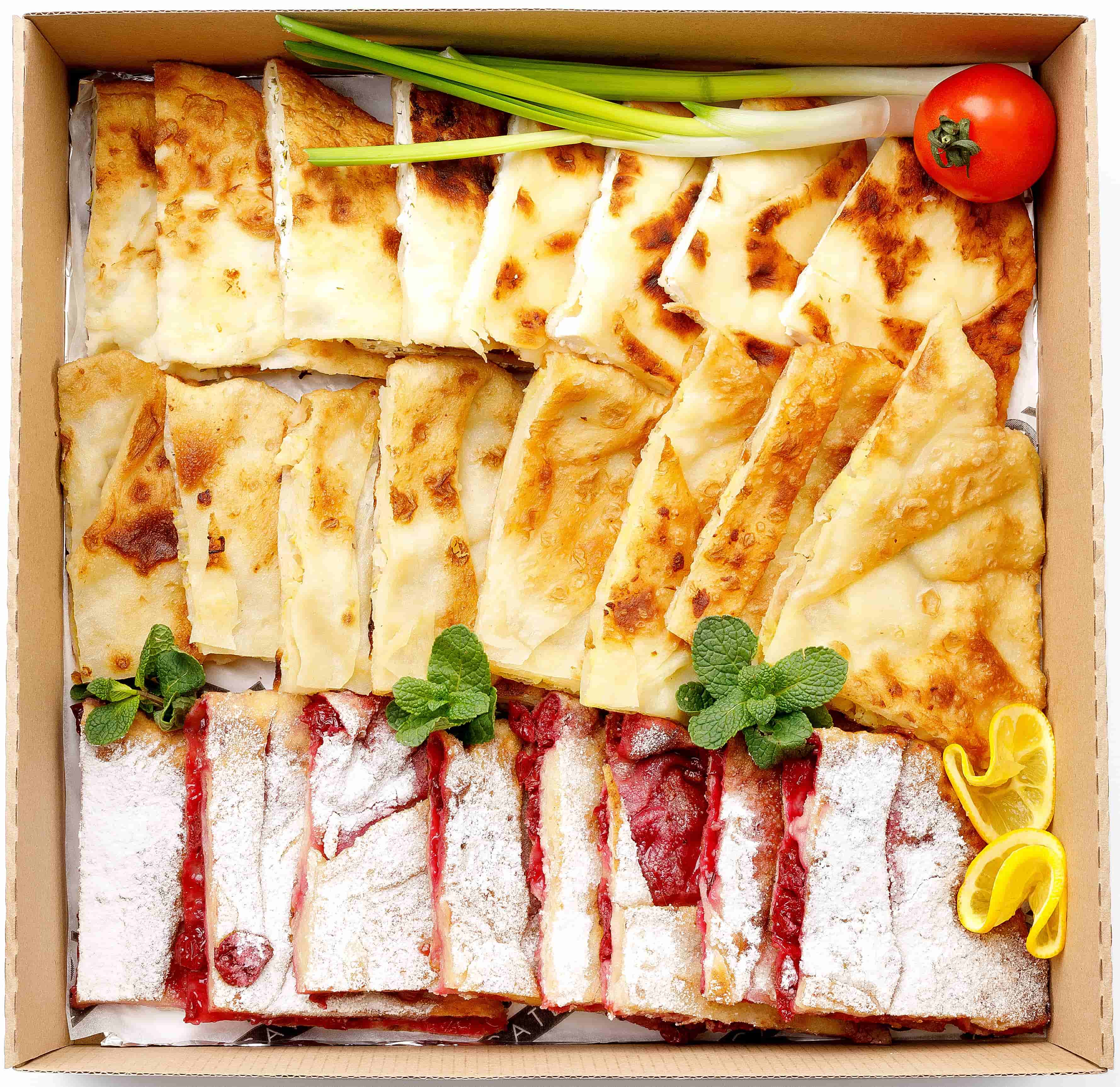 Moldavian Traditional Pies Smart Box
